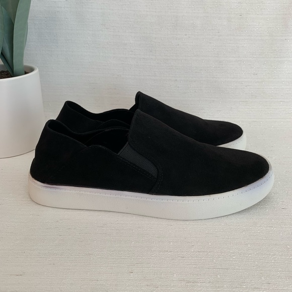 NWOT Steve Madden Fayna Black Suede Fabric Upper Slip On Sneakers Women’s - Picture 5 of 12
